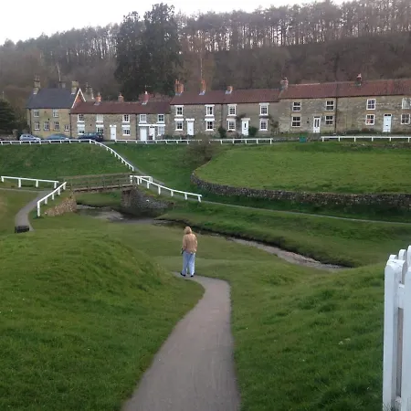 Holiday home Sunnyside Hutton -le Hole York